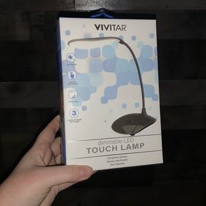 NWT DIMMABLE TOUCH LAMP
